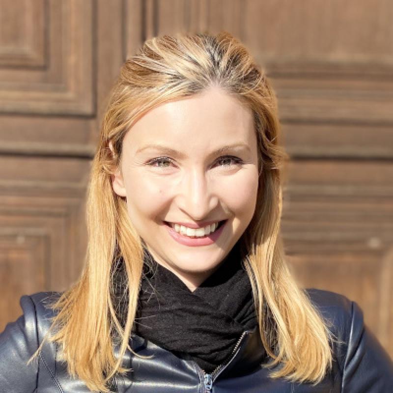 Portraitfoto von Betül Özdemir